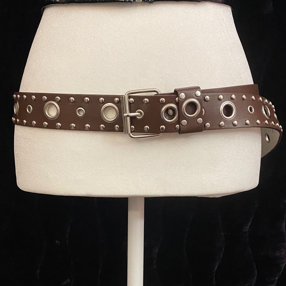 Brown studded belt with silver accents #210 - Picture 1 of 8